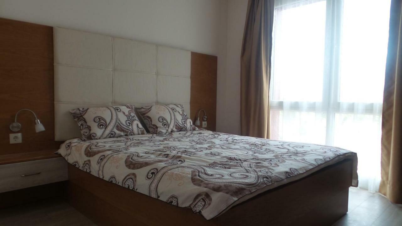 Astoria Apartment Veliko Tarnovo Exterior photo
