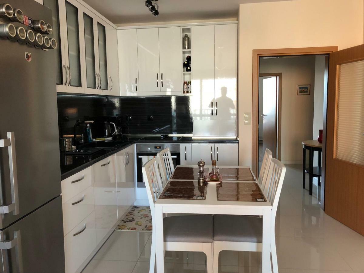 Astoria Apartment Veliko Tarnovo Exterior photo
